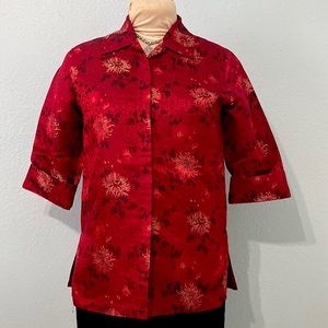 Chico’s Asian Red floral print button blouse size M